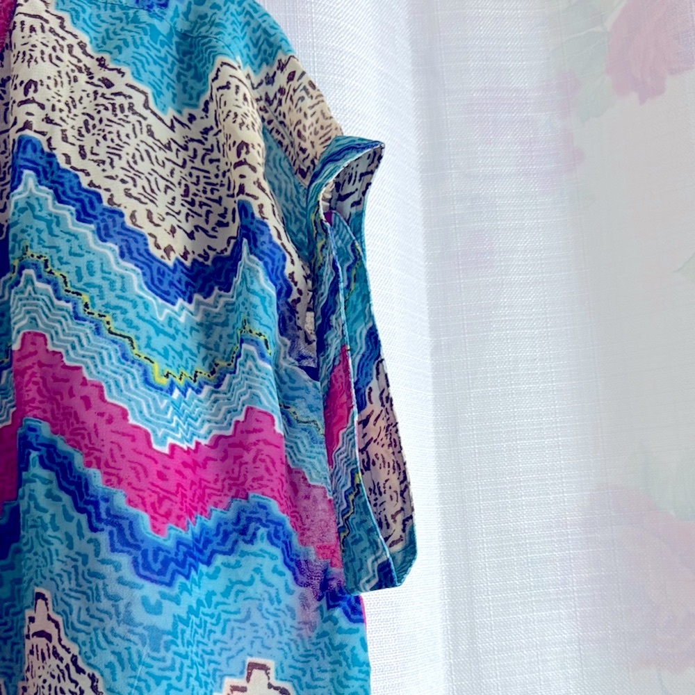 Colorful Zigzag Patterned Women's Top - image 3